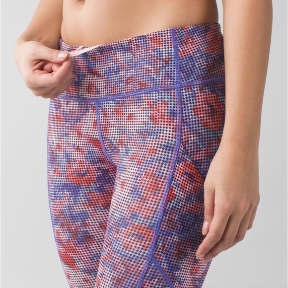 Lululemon - Speed tight IV - Pink-multi - Size 6 - Picture 4 of 5